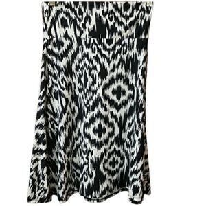 LuLaRoe Black White Print Knee Length Skirt Small Stretchy Casual
